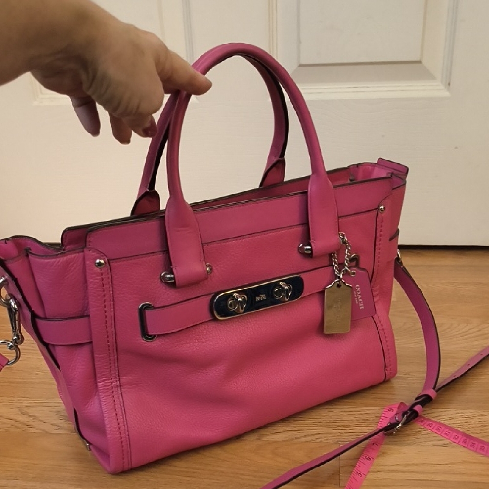Coach Swagger 27 Pink 💥 RARE💥Leather Women's Handbag Tote Crossbody
